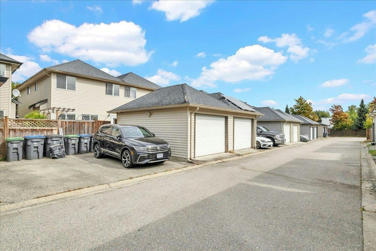 16628 60 Avenue, Surrey, BC, V3S 1S9 - 21