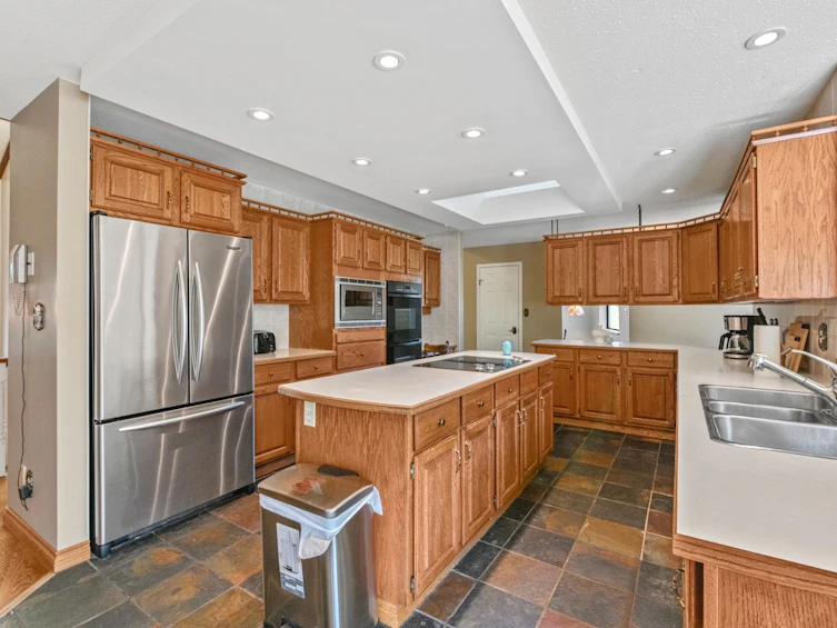 21480 18 Avenue, Langley, BC, V2Z 2G1 - 11