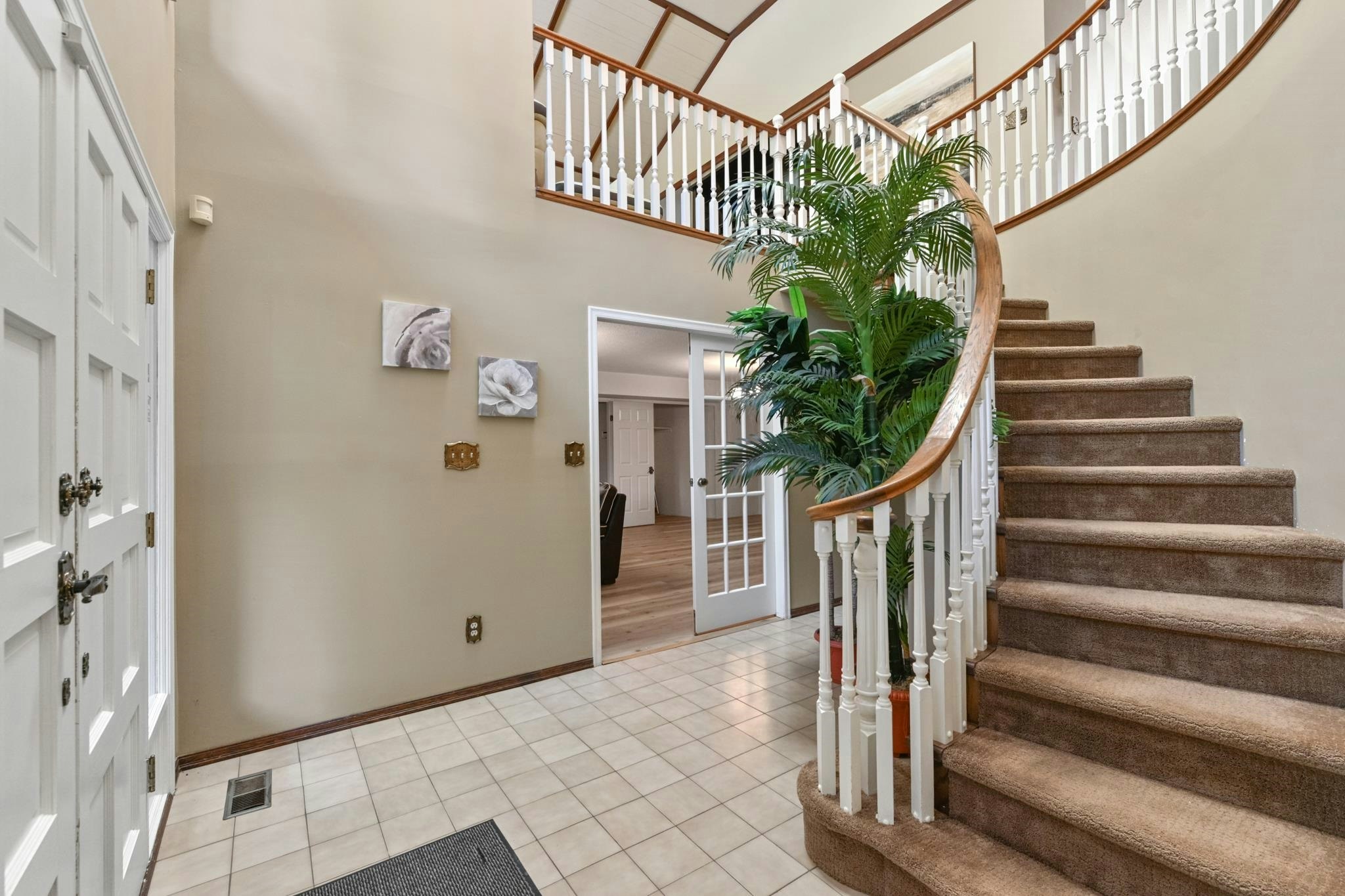 21480 18 Avenue - 5