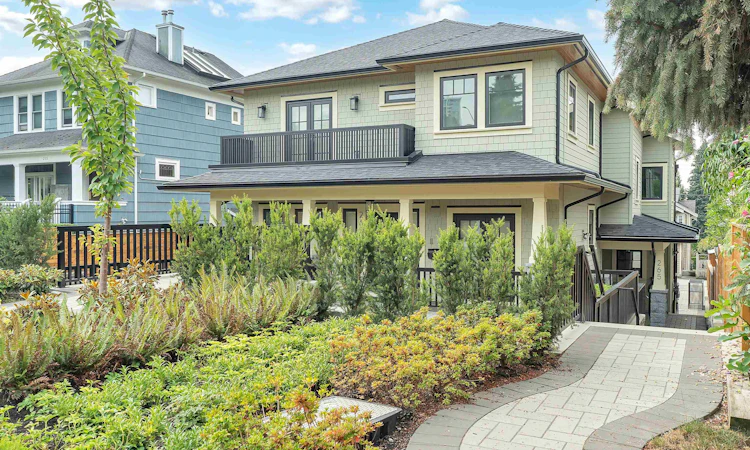 265 W 6th Street