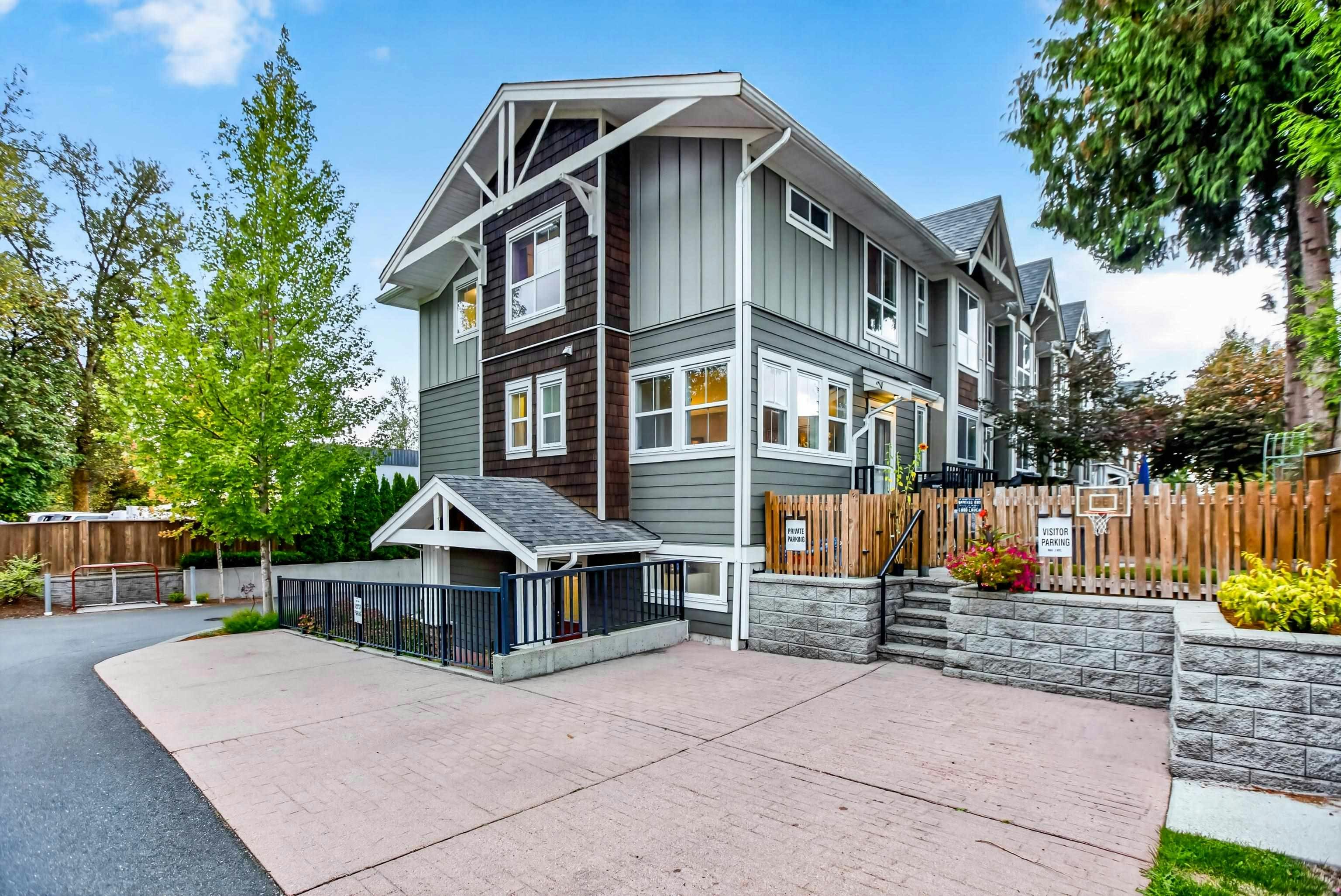16-9989 240a Street, Maple Ridge, BC, V2W 1Z9