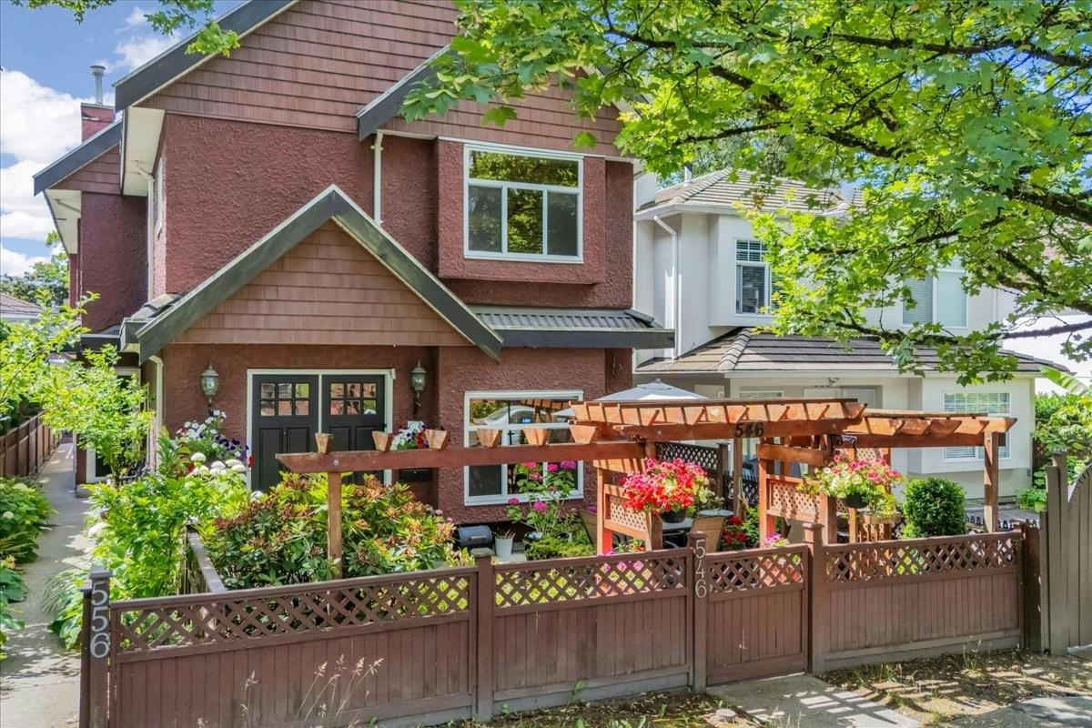 546 E 44th Avenue, Vancouver, BC, V5W 1W5