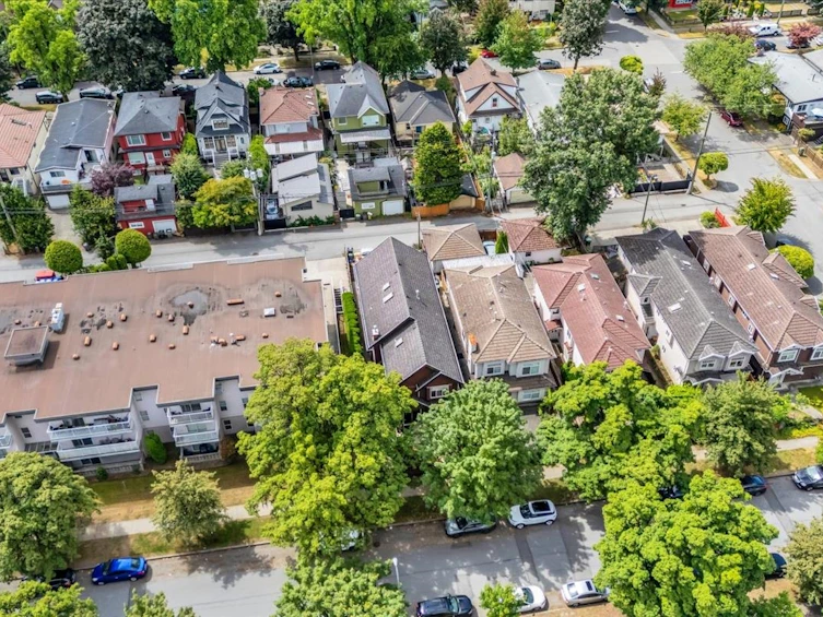 546 E 44th Avenue, Vancouver, BC, V5W 1W5 - 30