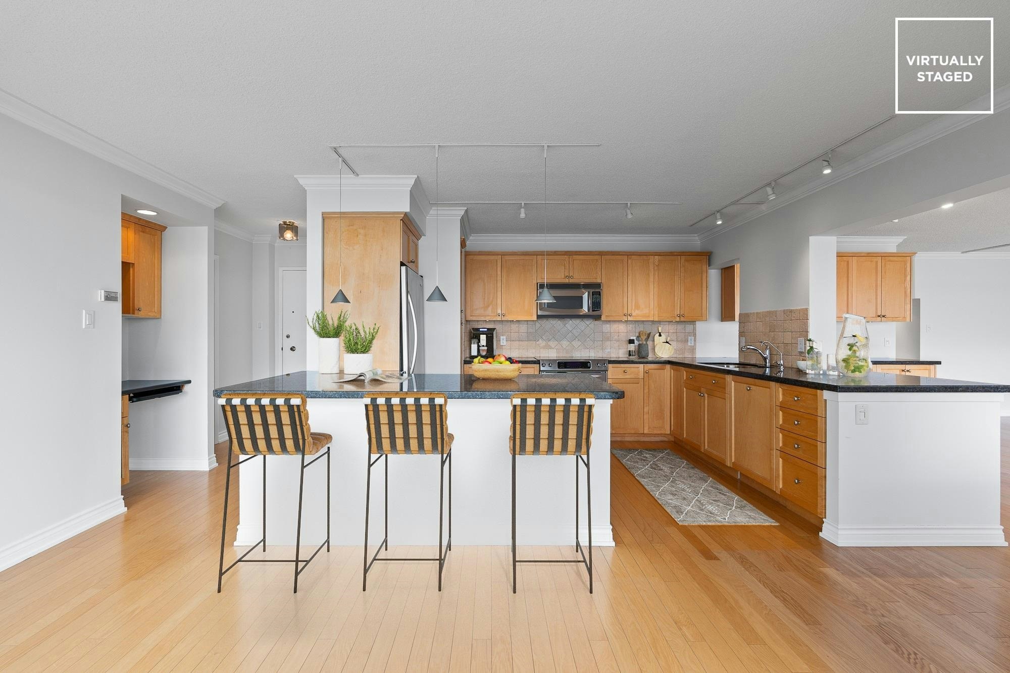 203-150 24th Street, West Vancouver, BC, V7V 4G8 - 6