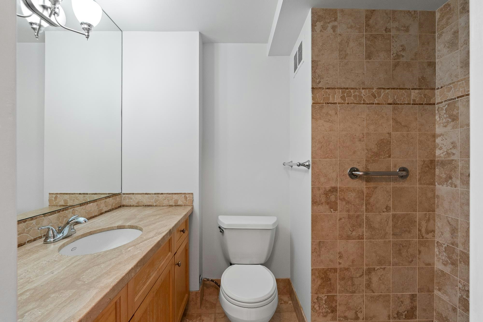 203-150 24th Street, West Vancouver, BC, V7V 4G8 - 26