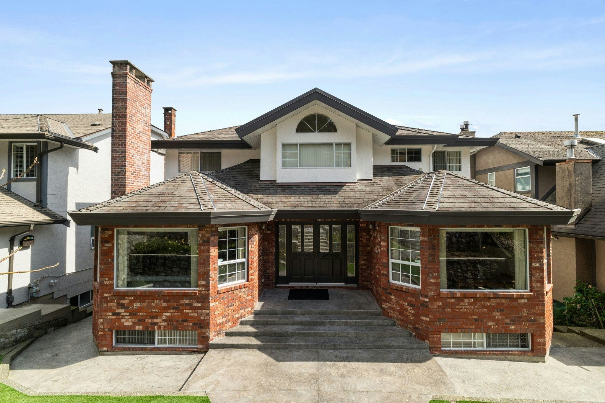 547 Tempe Crescent, North Vancouver, BC, V7N 1E7