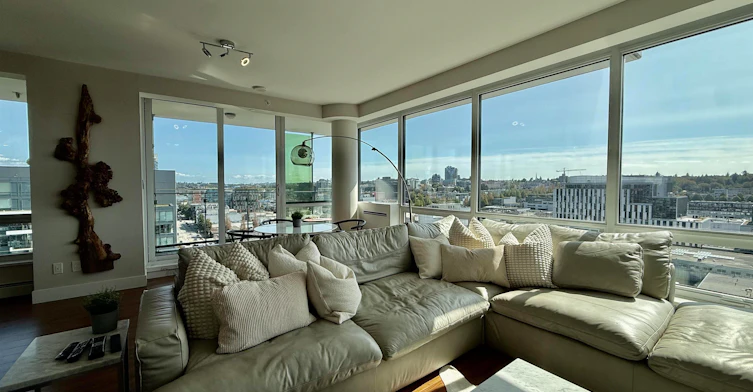 1702-159 W 2nd Avenue, Vancouver, BC, V5Y 0L8 - 2
