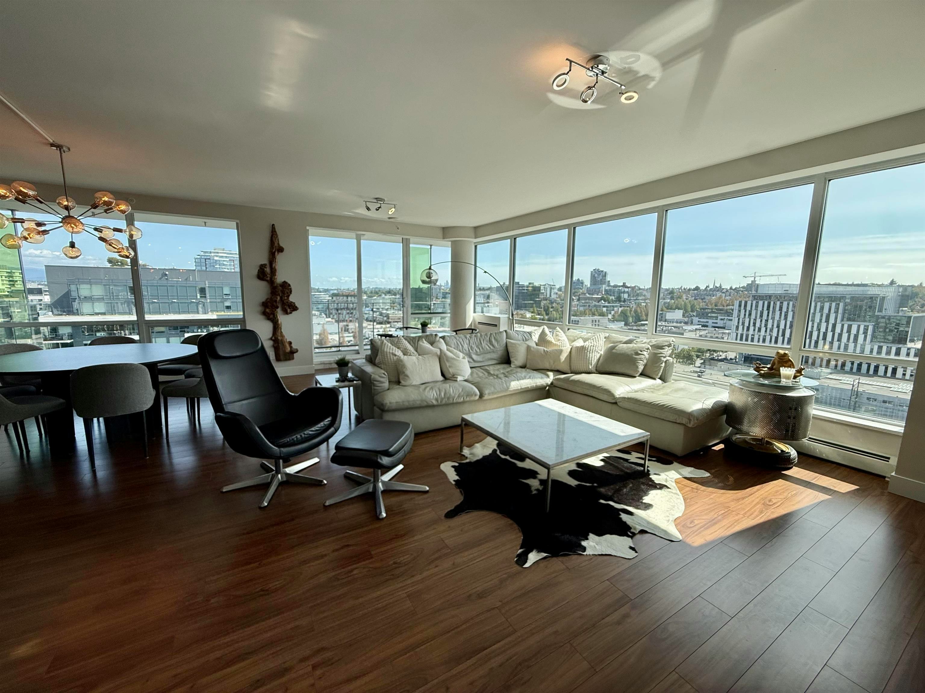 1702-159 W 2nd Avenue, Vancouver, BC, V5Y 0L8