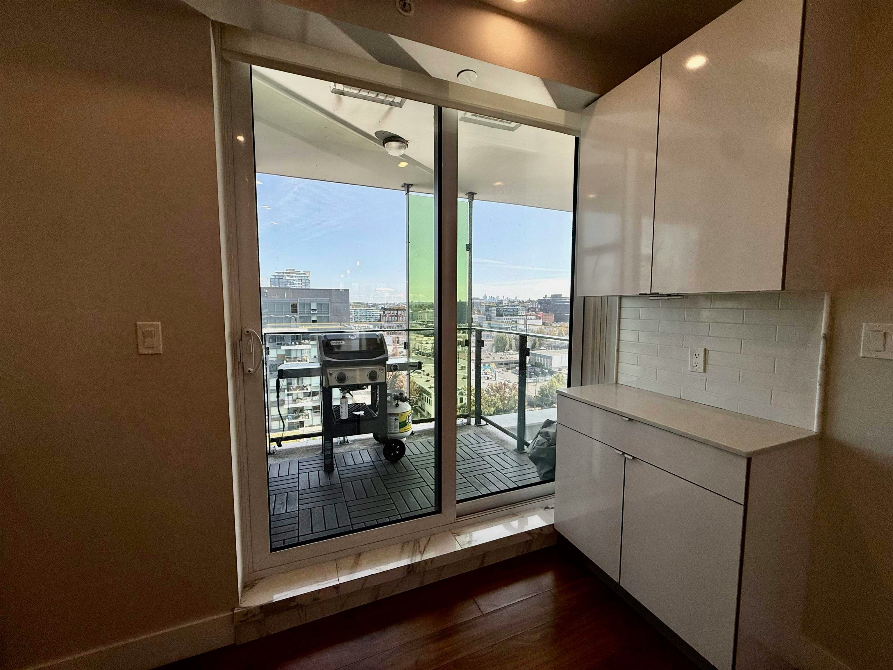 1702-159 W 2nd Avenue, Vancouver, BC, V5Y 0L8 - 10