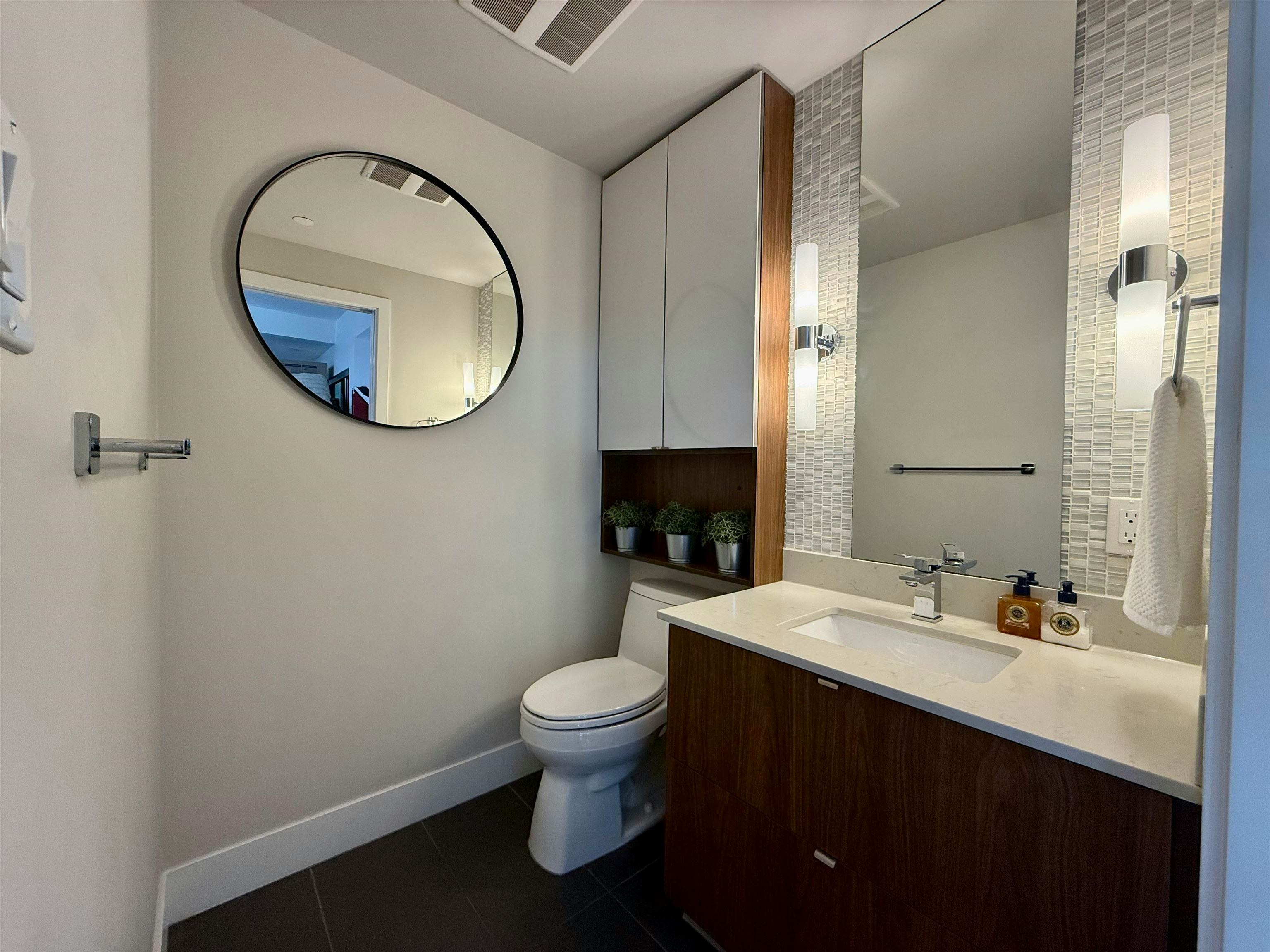 1702-159 W 2nd Avenue, Vancouver, BC, V5Y 0L8 - 38
