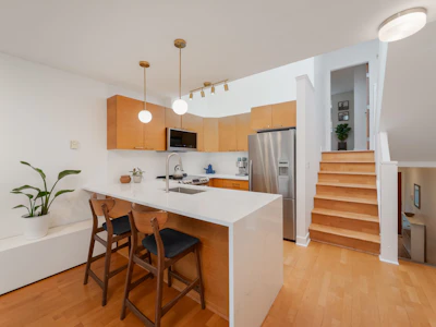 9-1250 W 6th Avenue - 2