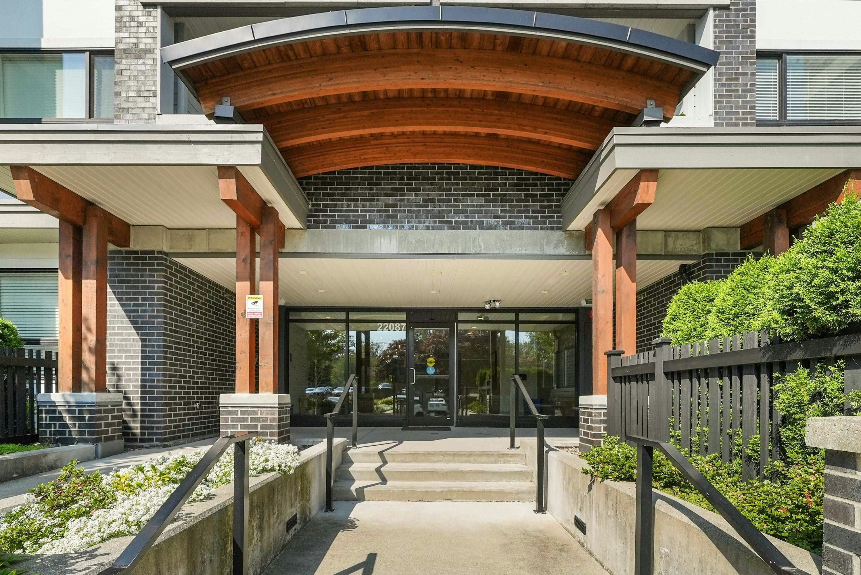 113-22087 49 Avenue - 2