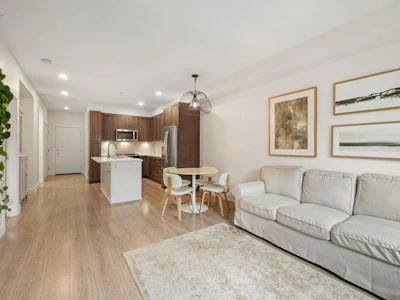 113-22087 49 Avenue - 5