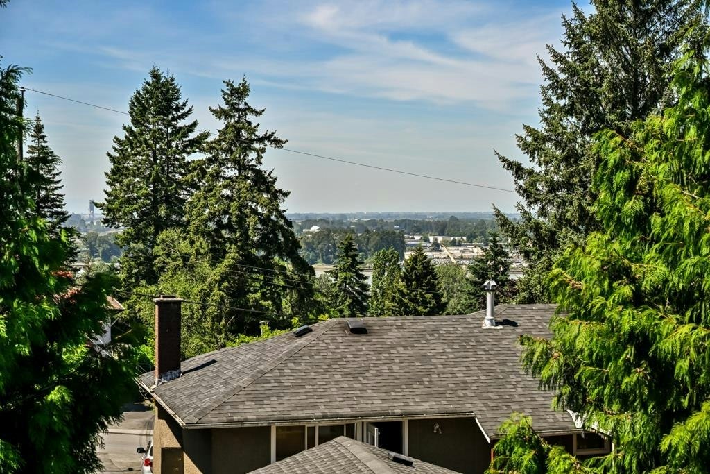 9709 Crown Crescent, Surrey, BC, V3V 2T7 - 38