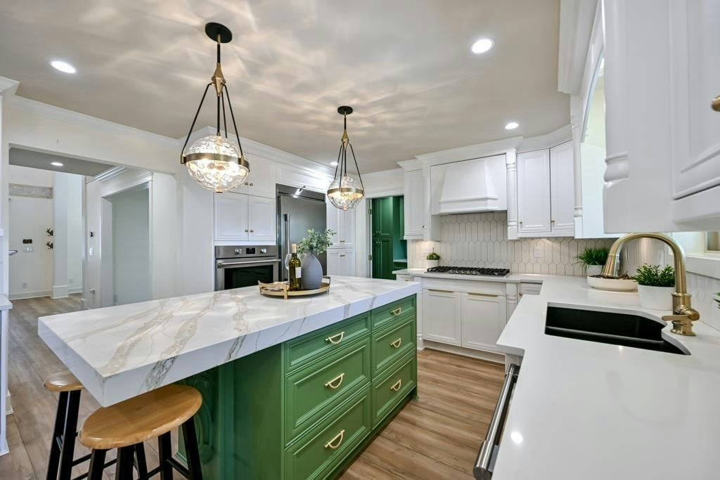 9709 Crown Crescent, Surrey, BC, V3V 2T7 - 14