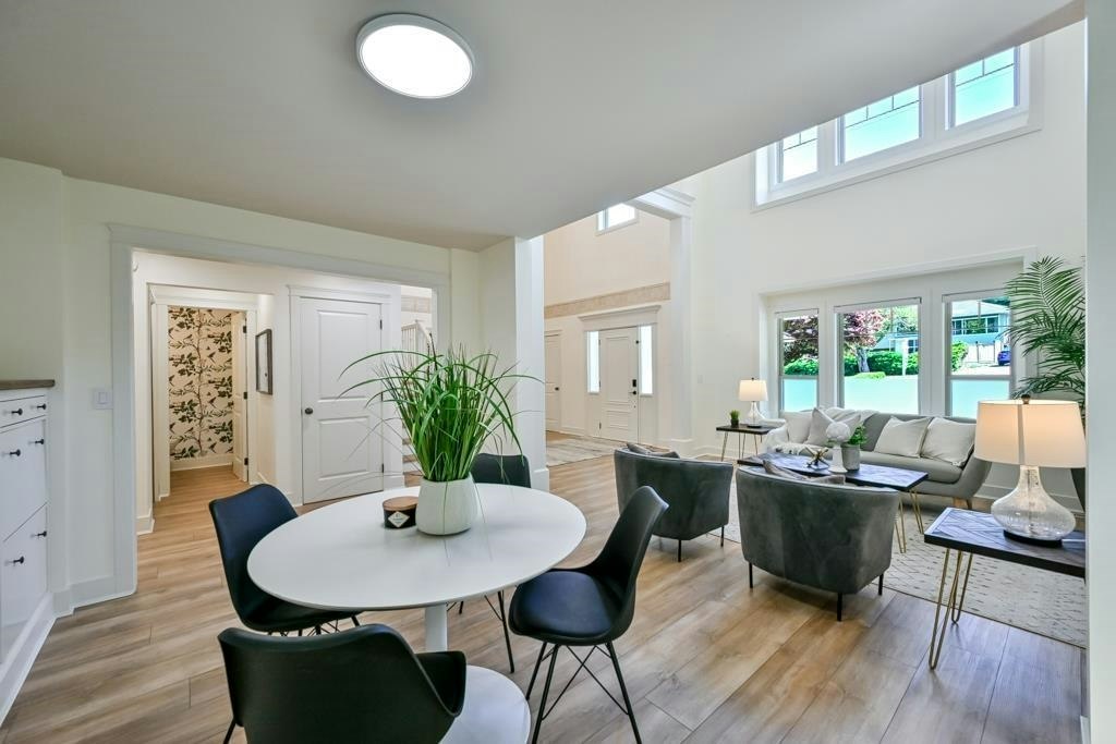 9709 Crown Crescent, Surrey, BC, V3V 2T7 - 9