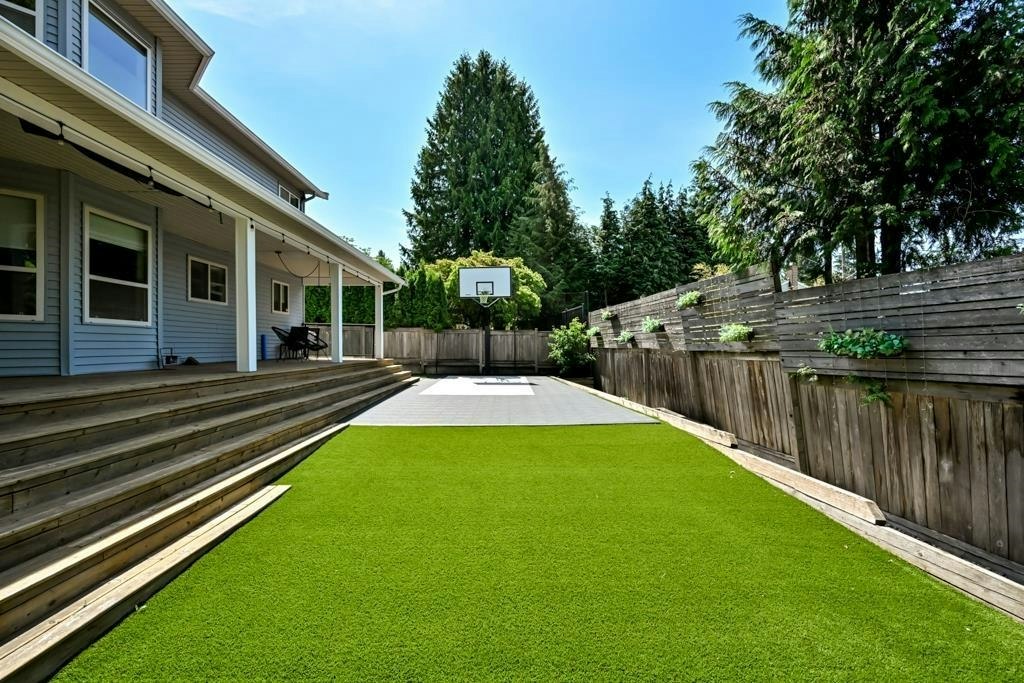 9709 Crown Crescent, Surrey, BC, V3V 2T7 - 40