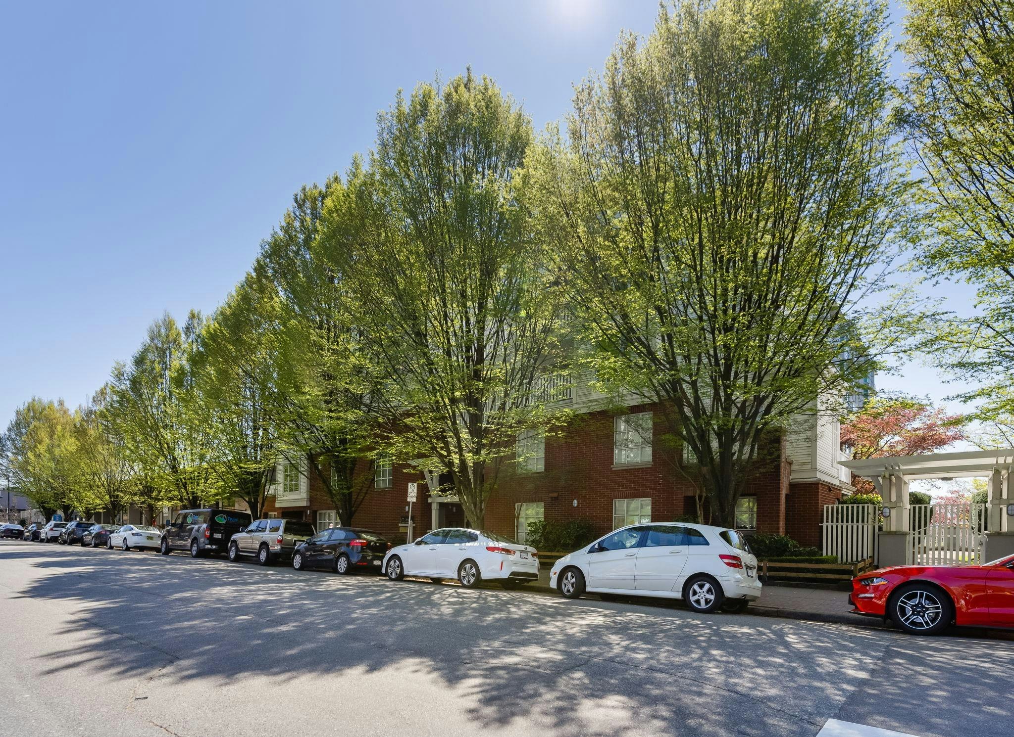 319-147 E 1st Street, North Vancouver, BC, V7L 1B2