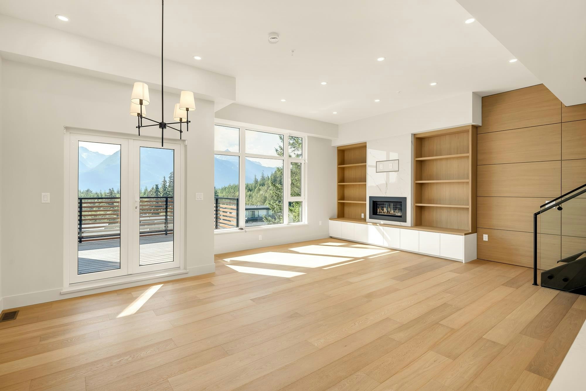 15-3407 Mamquam Road, Squamish, BC, V8B 1E4