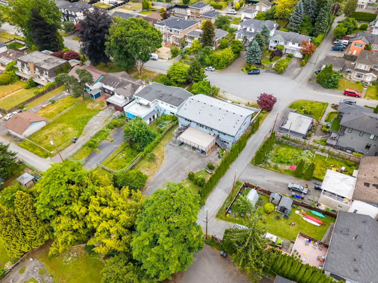 7737 Allman Street, Burnaby, BC, V5E 2A9 - 36