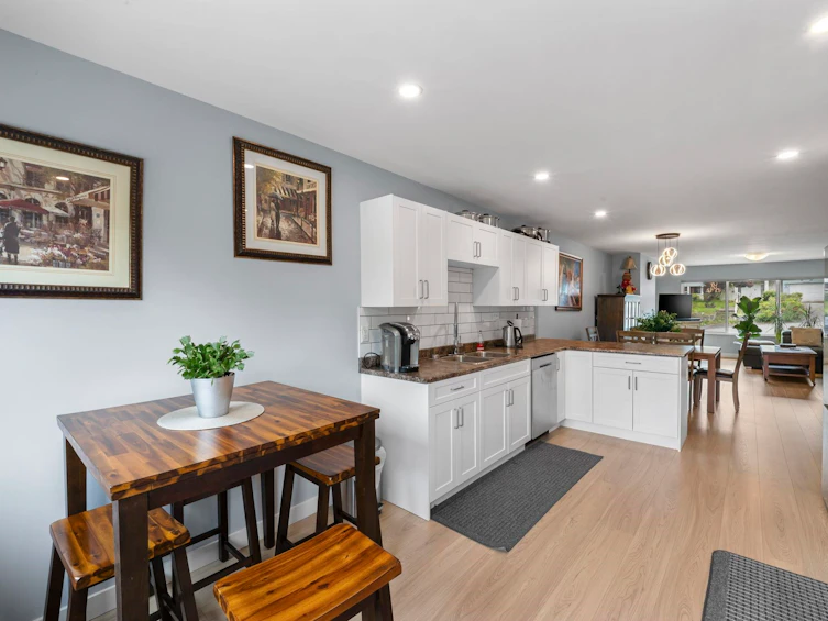 7737 Allman Street, Burnaby, BC, V5E 2A9 - 6