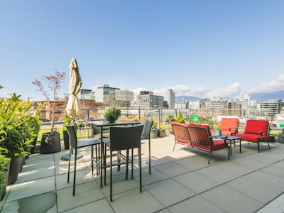 304-210 E 5th Avenue - 3