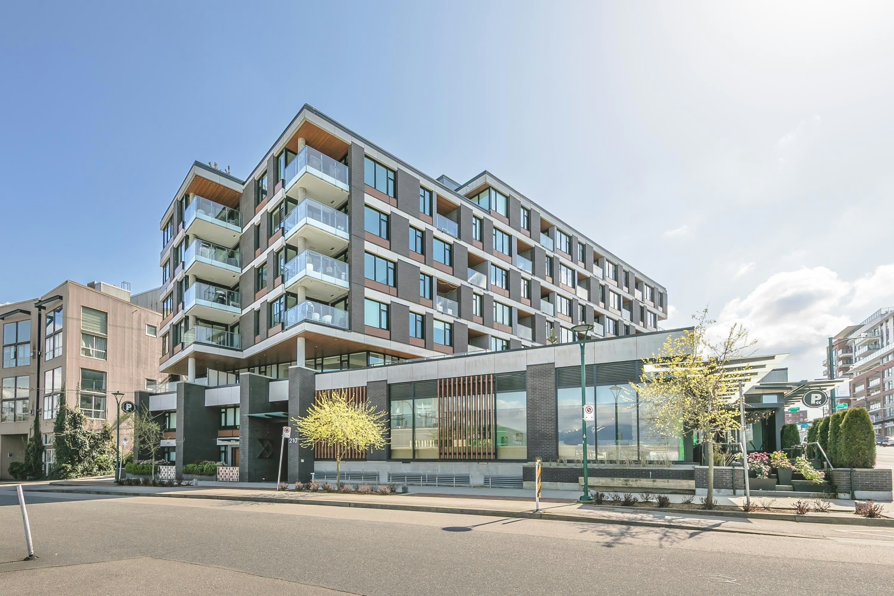 304-210 E 5th Avenue - 4