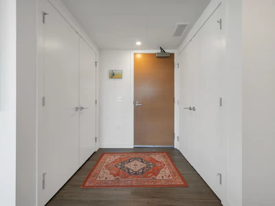 304-210 E 5th Avenue - 5
