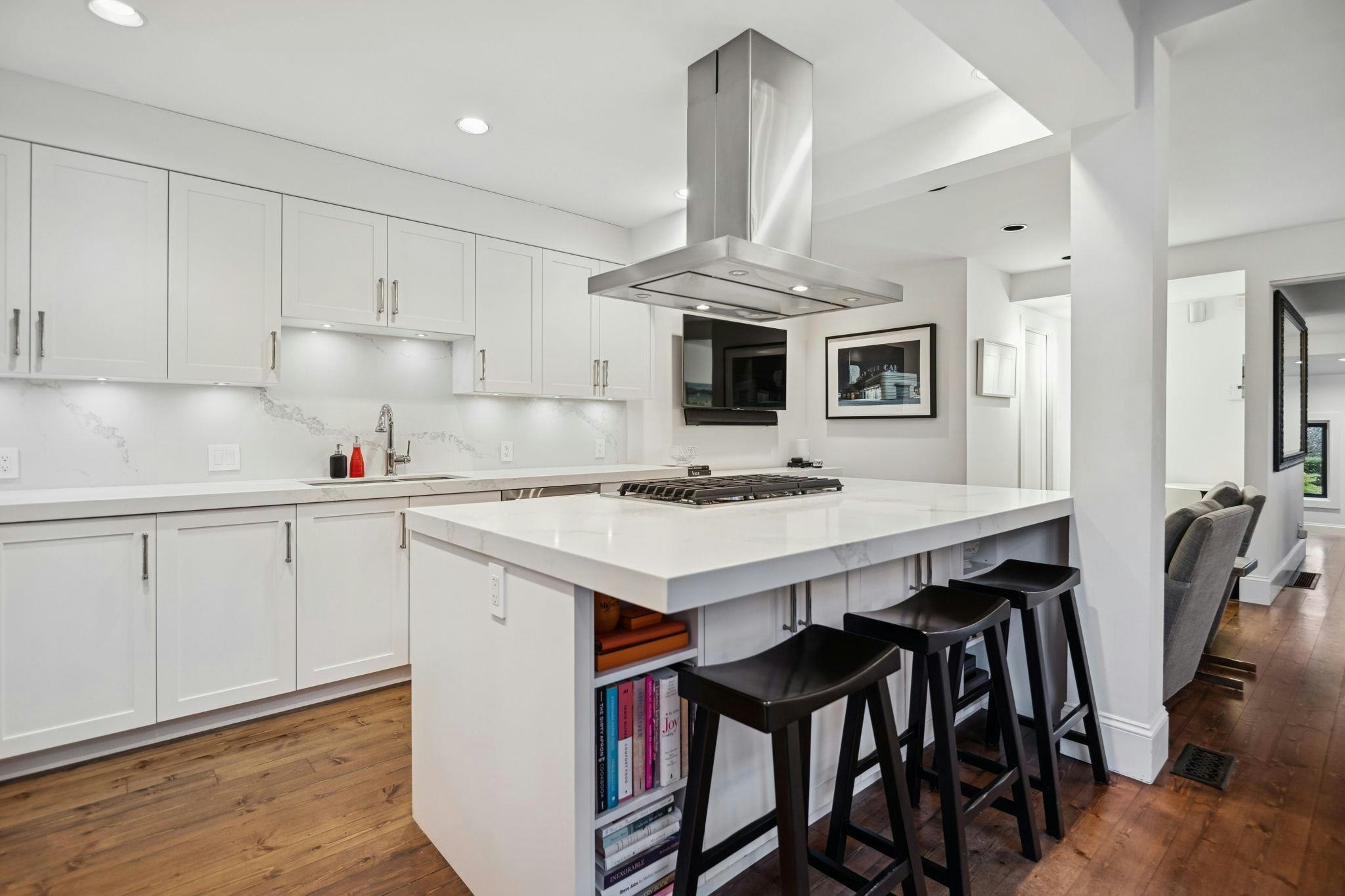 3814 W 11 Avenue, Vancouver, BC, V6R 2K9 - 8
