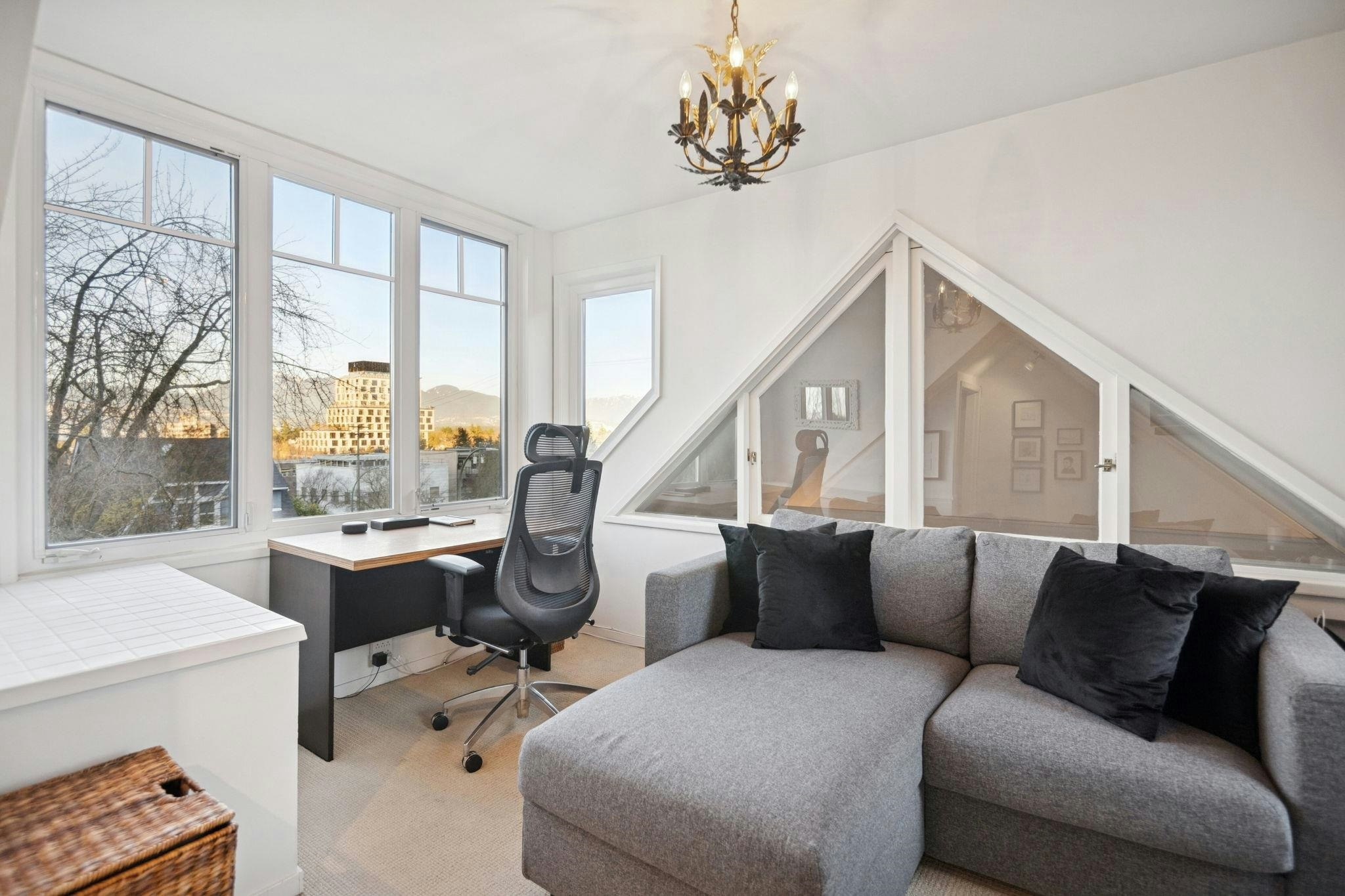 3814 W 11 Avenue, Vancouver, BC, V6R 2K9 - 18