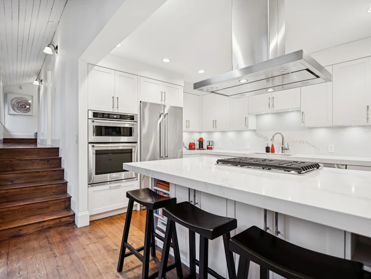 3814 W 11 Avenue, Vancouver, BC, V6R 2K9 - 10