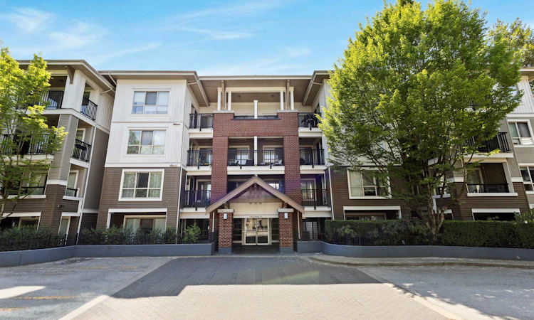 B304-8929 202 Street