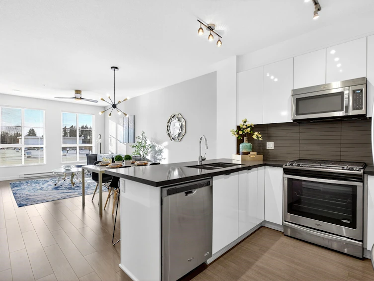312-15168 33 Avenue, Surrey, BC, V3Z 0N7 - 4