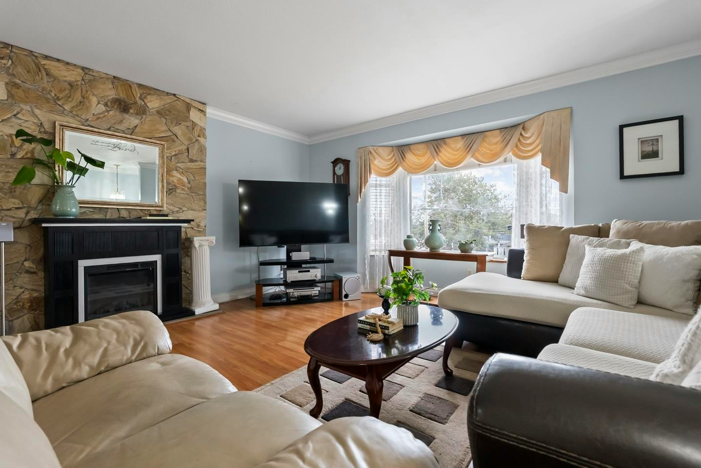 8825 160 Street - 2