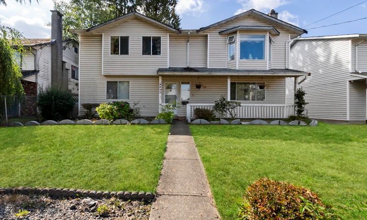 8825 160 Street