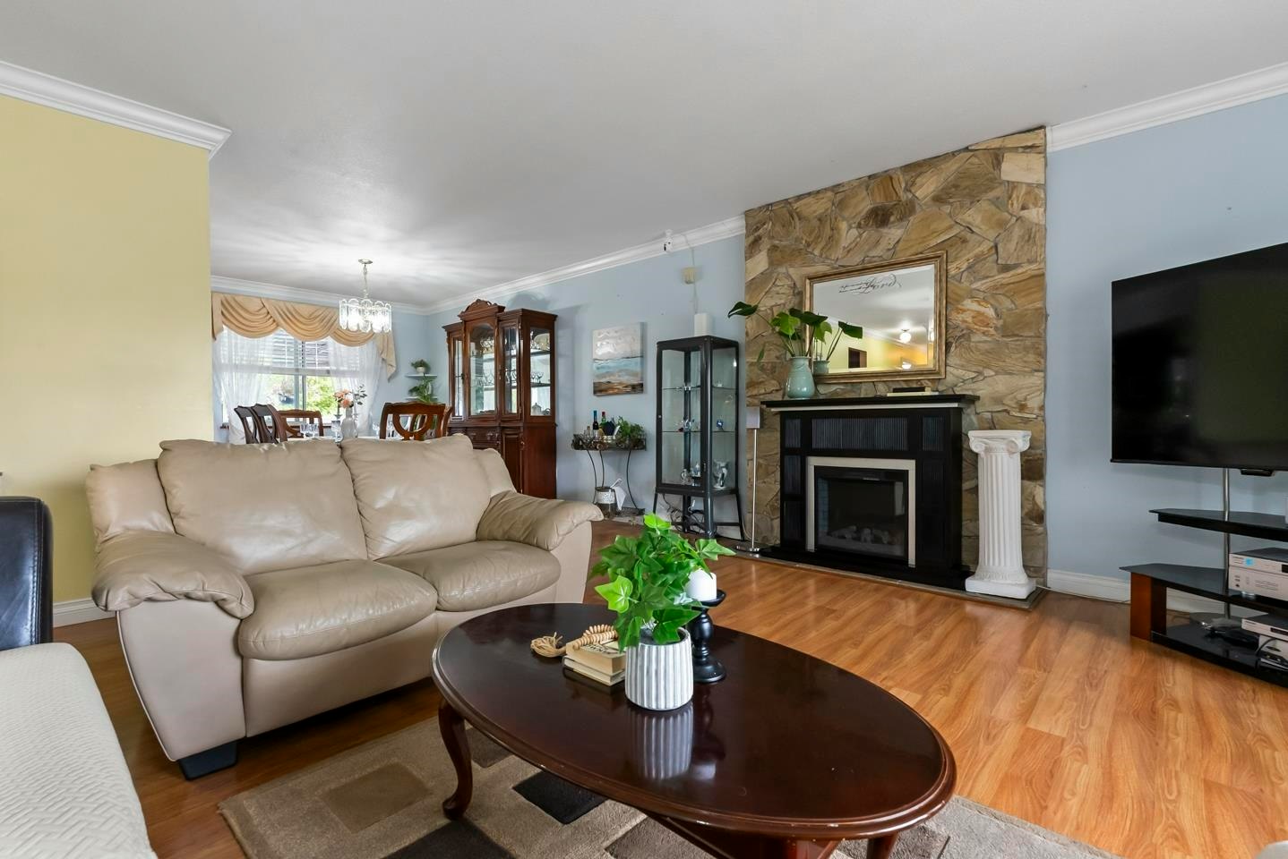 8825 160 Street - 4