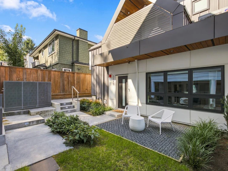 1145 W 33rd Avenue, Vancouver, BC, V6M 1A3