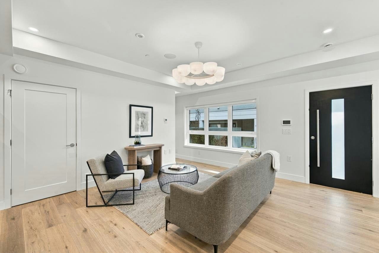 1145 W 33rd Avenue - 5