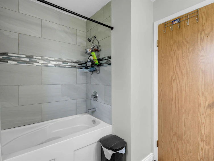 7869 143a Street, Surrey, BC, V3W 9W5 - 23