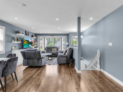 7869 143a Street - 4