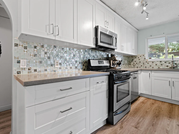886 Pinebrook Place, Coquitlam, BC, V3C 4B9 - 26