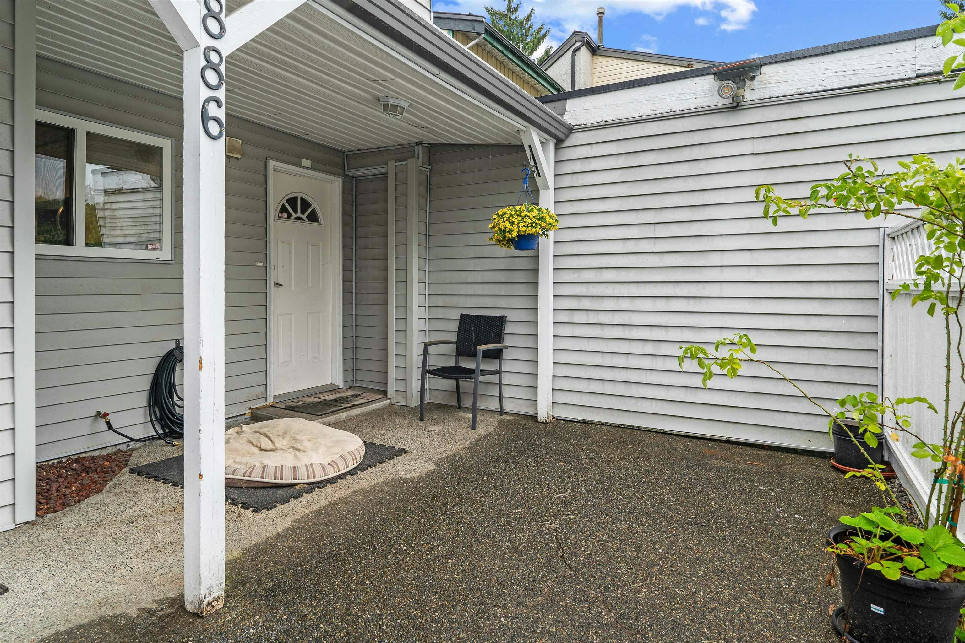 886 Pinebrook Place, Coquitlam, BC, V3C 4B9 - 20