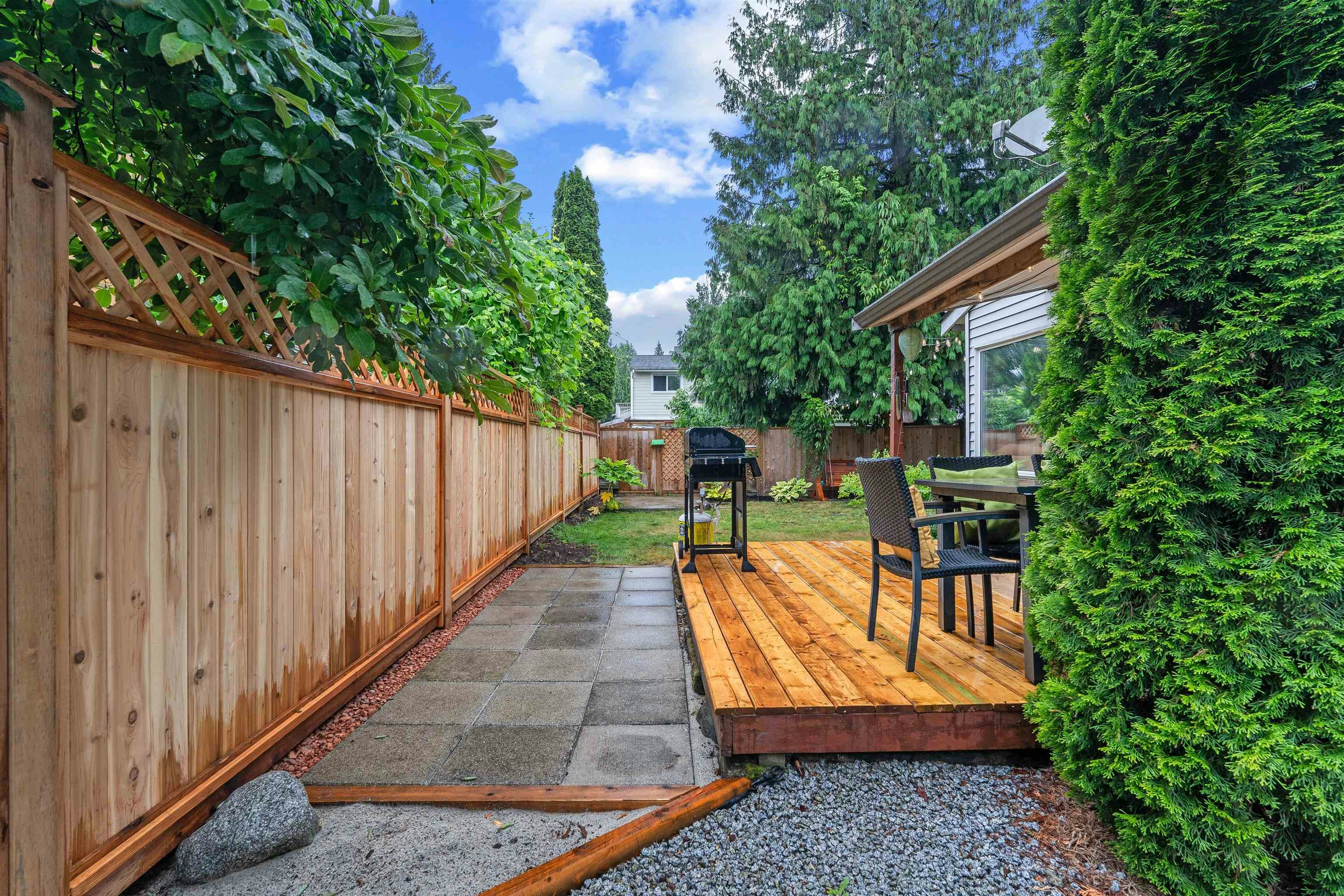 886 Pinebrook Place, Coquitlam, BC, V3C 4B9 - 16