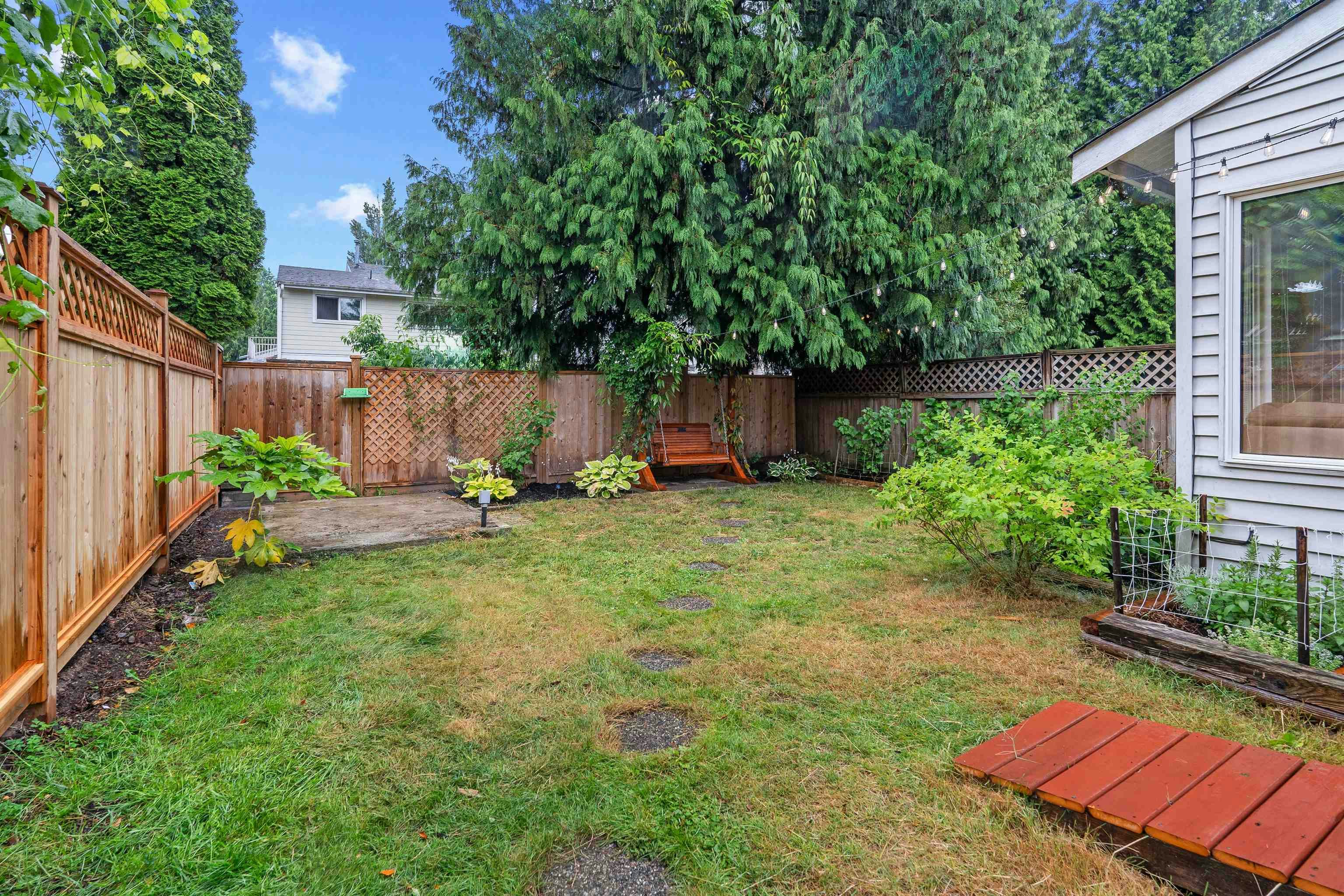 886 Pinebrook Place, Coquitlam, BC, V3C 4B9 - 17