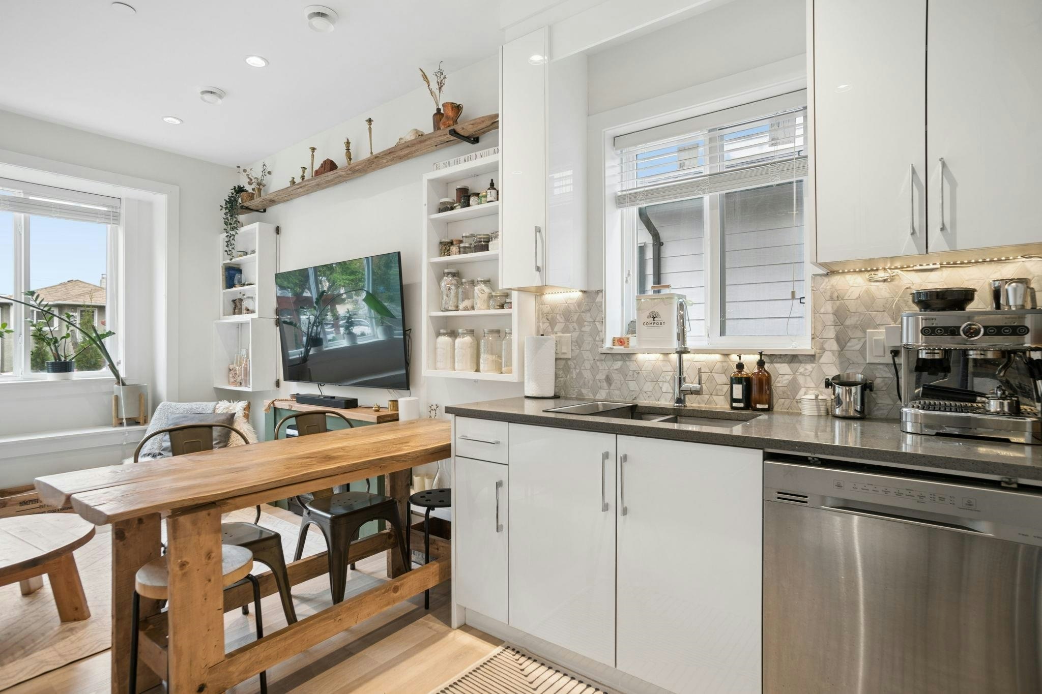 1604 E 36th Avenue, Vancouver, BC, V5P 1C4 - 11