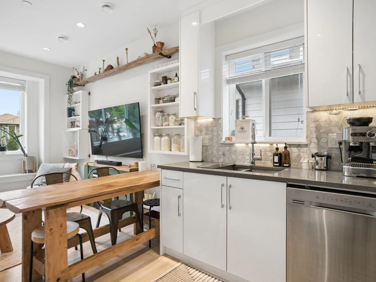 1604 E 36th Avenue, Vancouver, BC, V5P 1C4 - 11