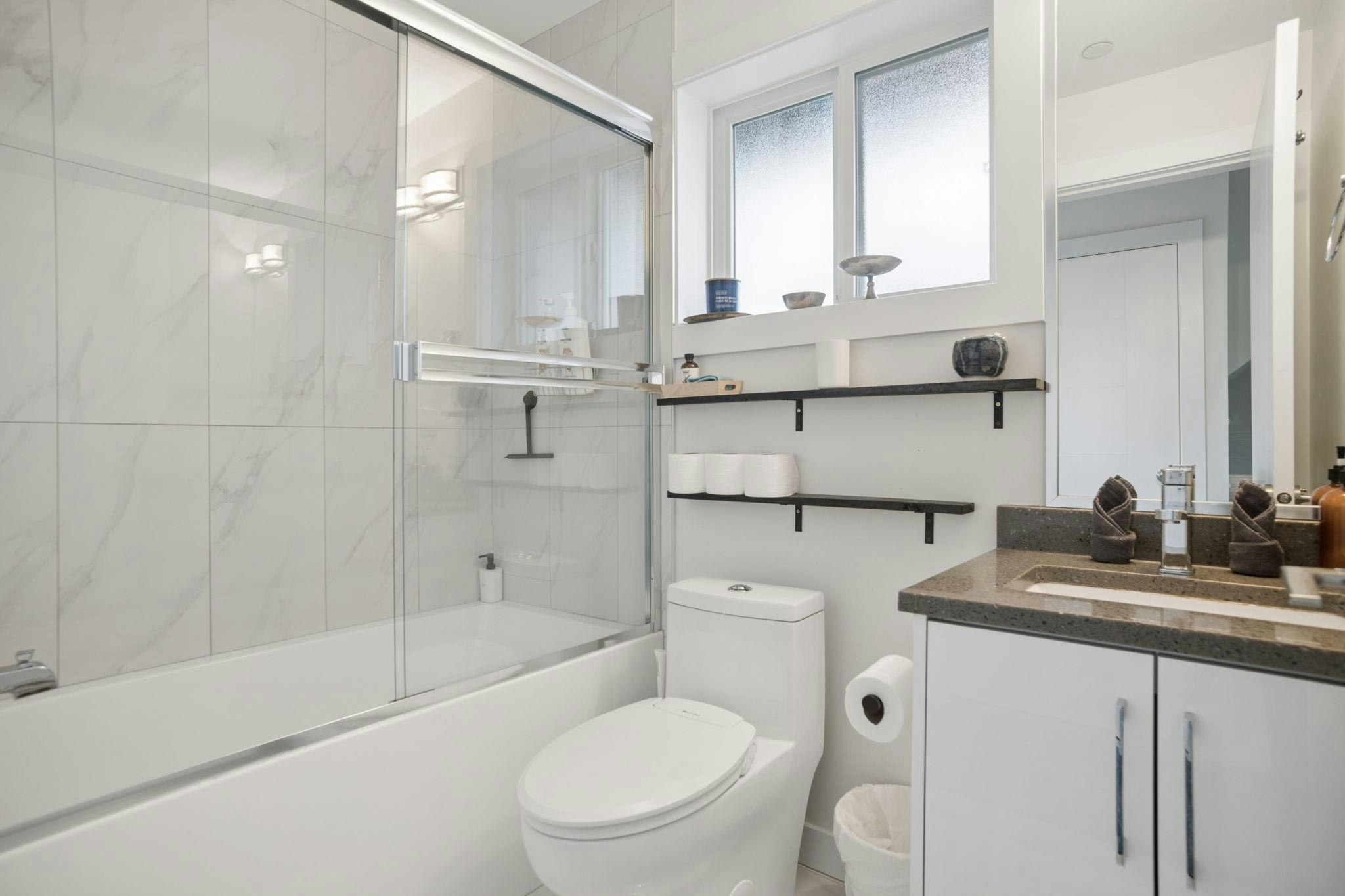 1604 E 36th Avenue, Vancouver, BC, V5P 1C4 - 26