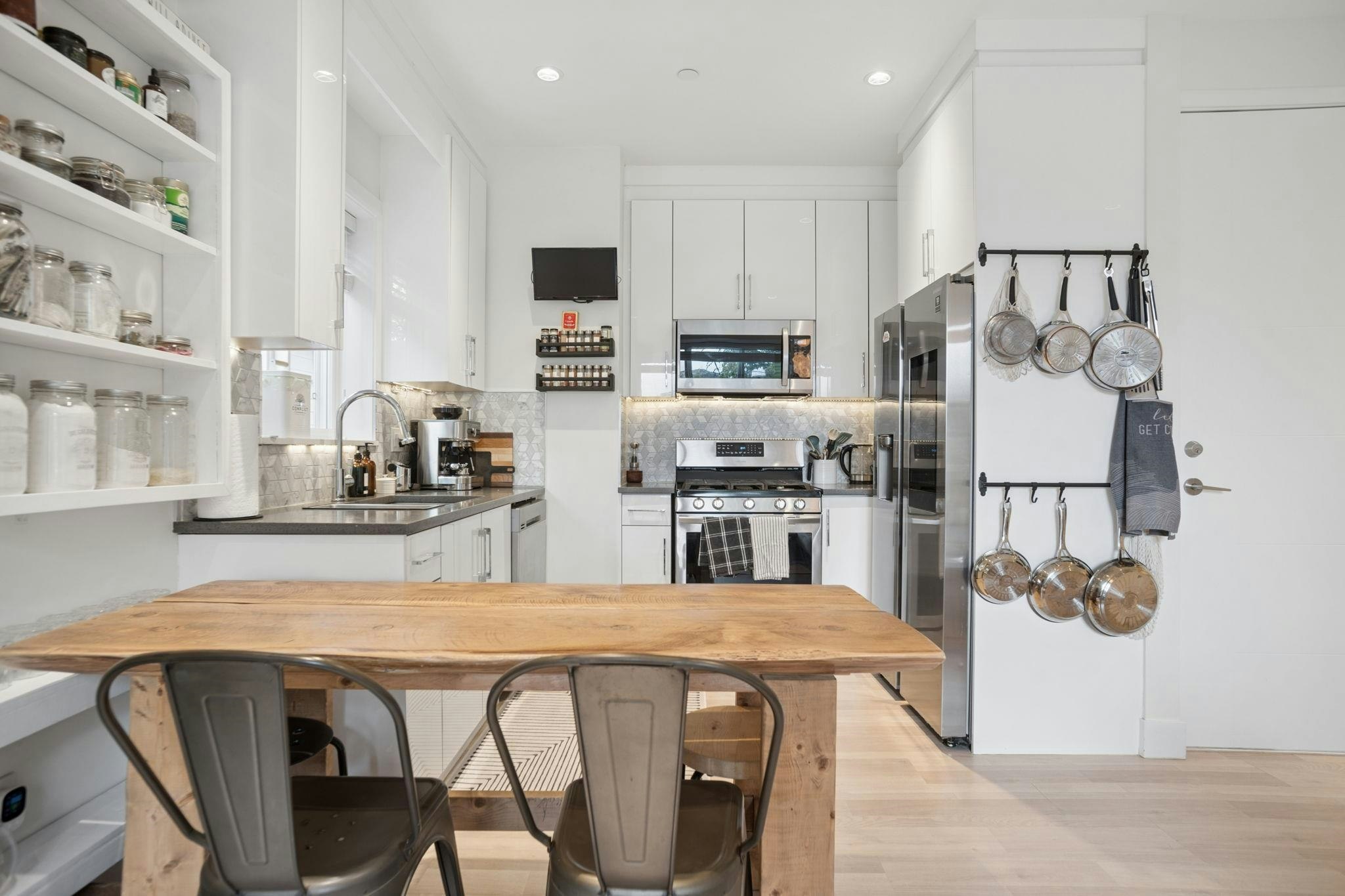1604 E 36th Avenue, Vancouver, BC, V5P 1C4 - 8