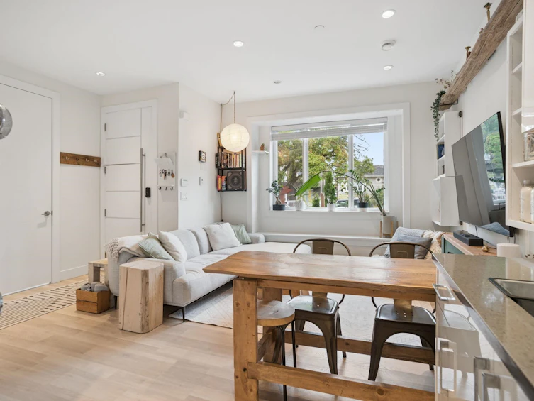 1604 E 36th Avenue, Vancouver, BC, V5P 1C4 - 10