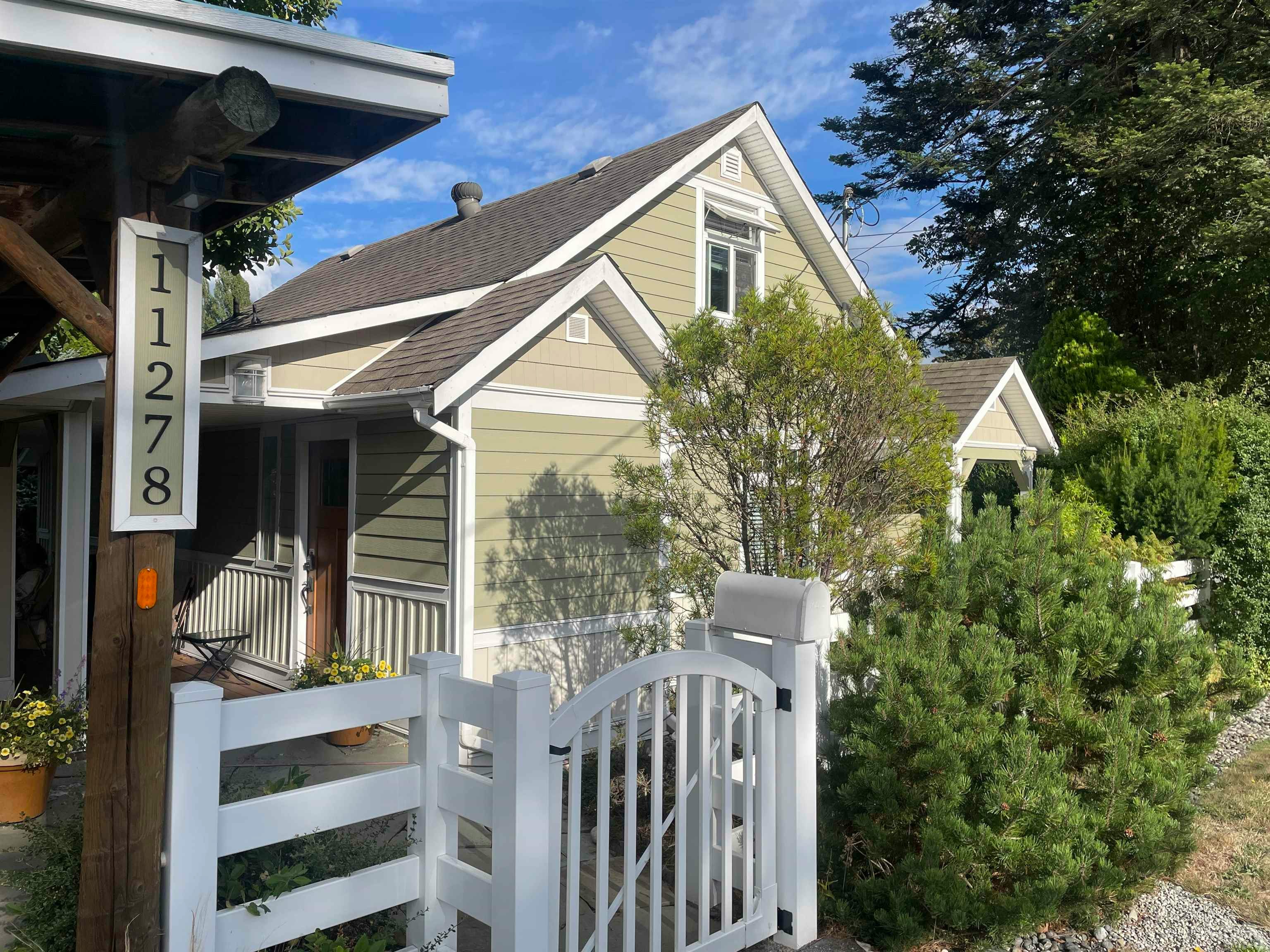 11278 Eltham Street, Maple Ridge, BC, V2X 1P3